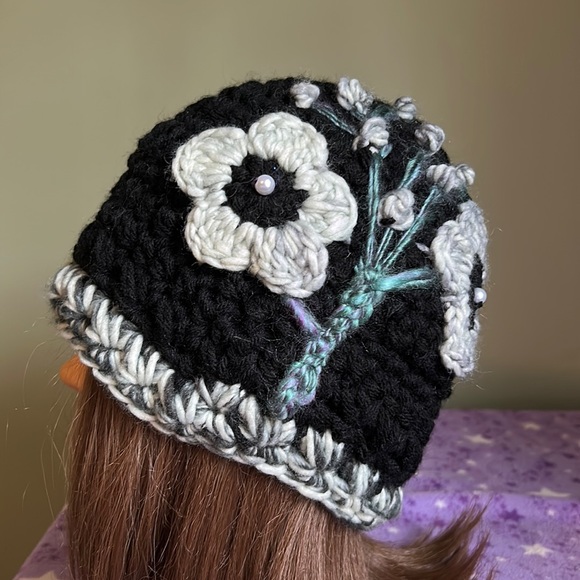 crochet hats Accessories - Crochet flower beanie medium acrylic double strings yarn new cute